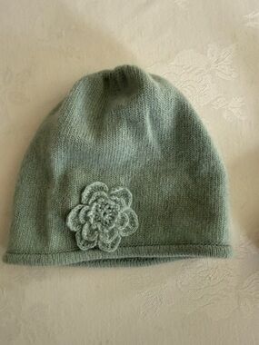 100% cashmere Soft Knit Women's Beanie with Floral Applique - Sage Green